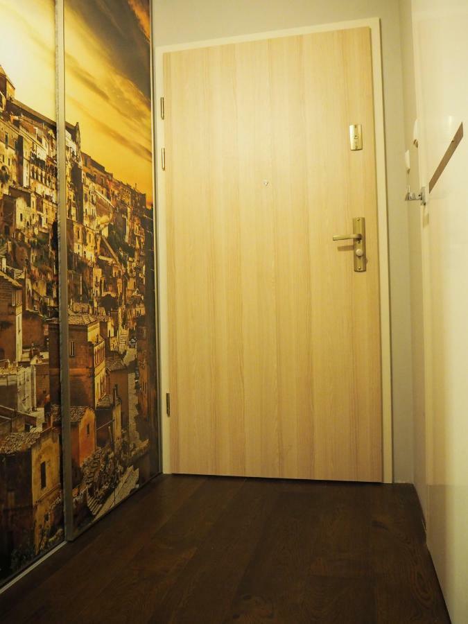 Apartament Widok Apartment กดัญสก์ ภายนอก รูปภาพ